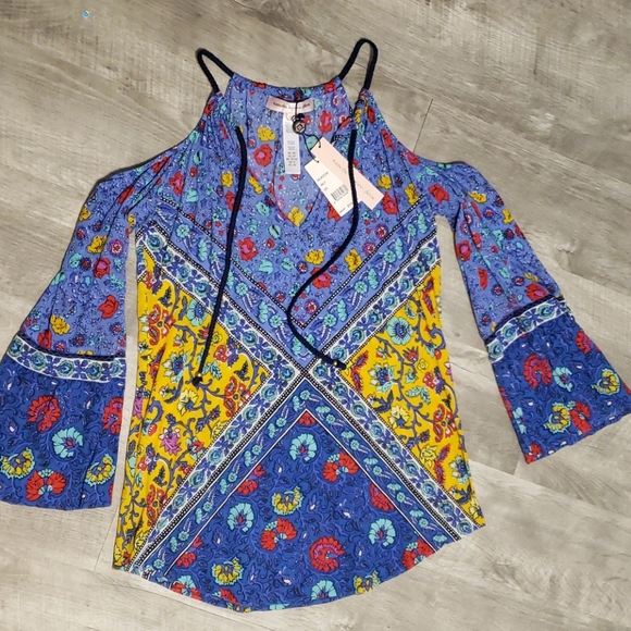 Nanette Lepore Cold Shoulder Top - Picture 2 of 6